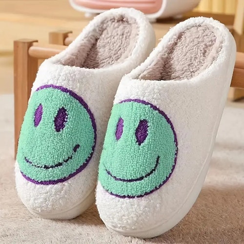 Kawaii Design Smiling Face Slippers, Warm Slip On Soft Plush Cozy Shoes, Women's Indoor Home Slippers Size (5.5-6) Color (Viridity)